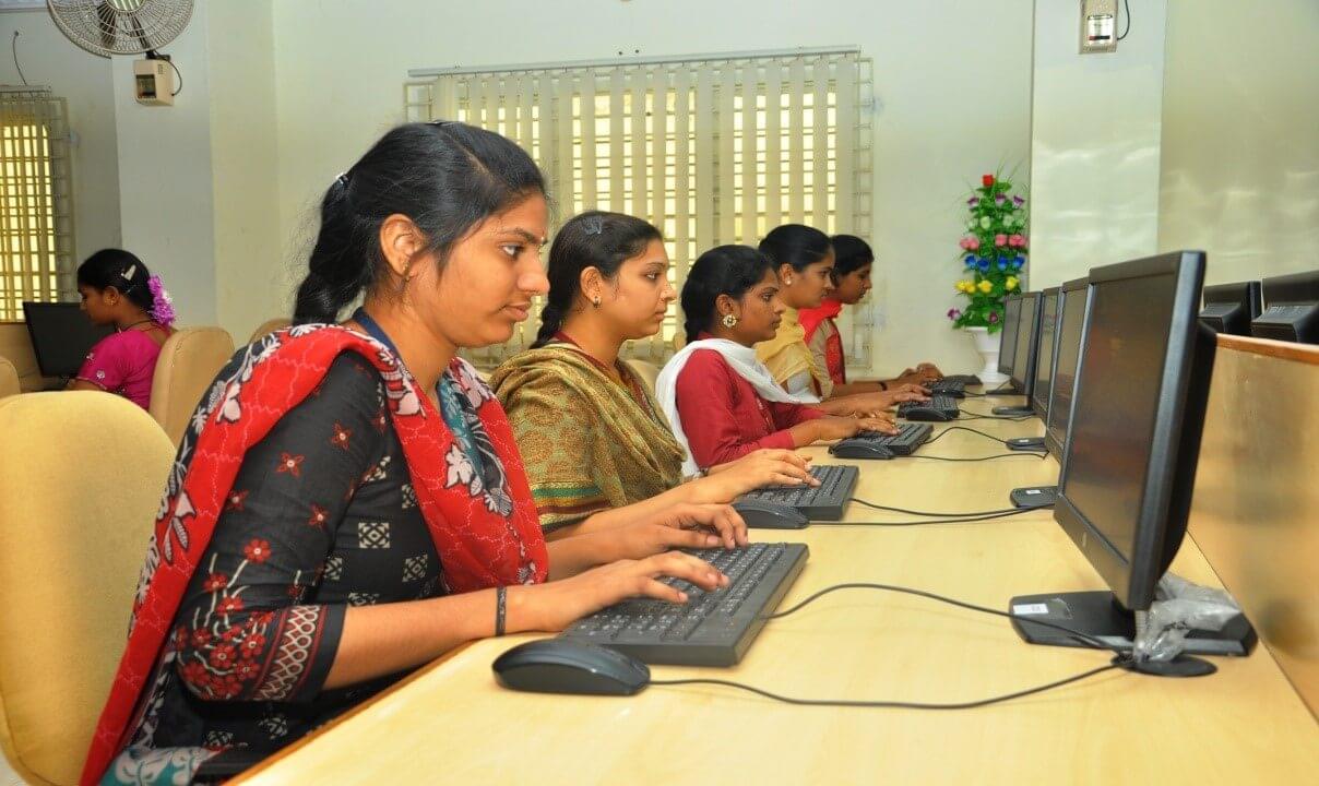 Vemu Institute of Technology Chittoor Computer Lab photo 6